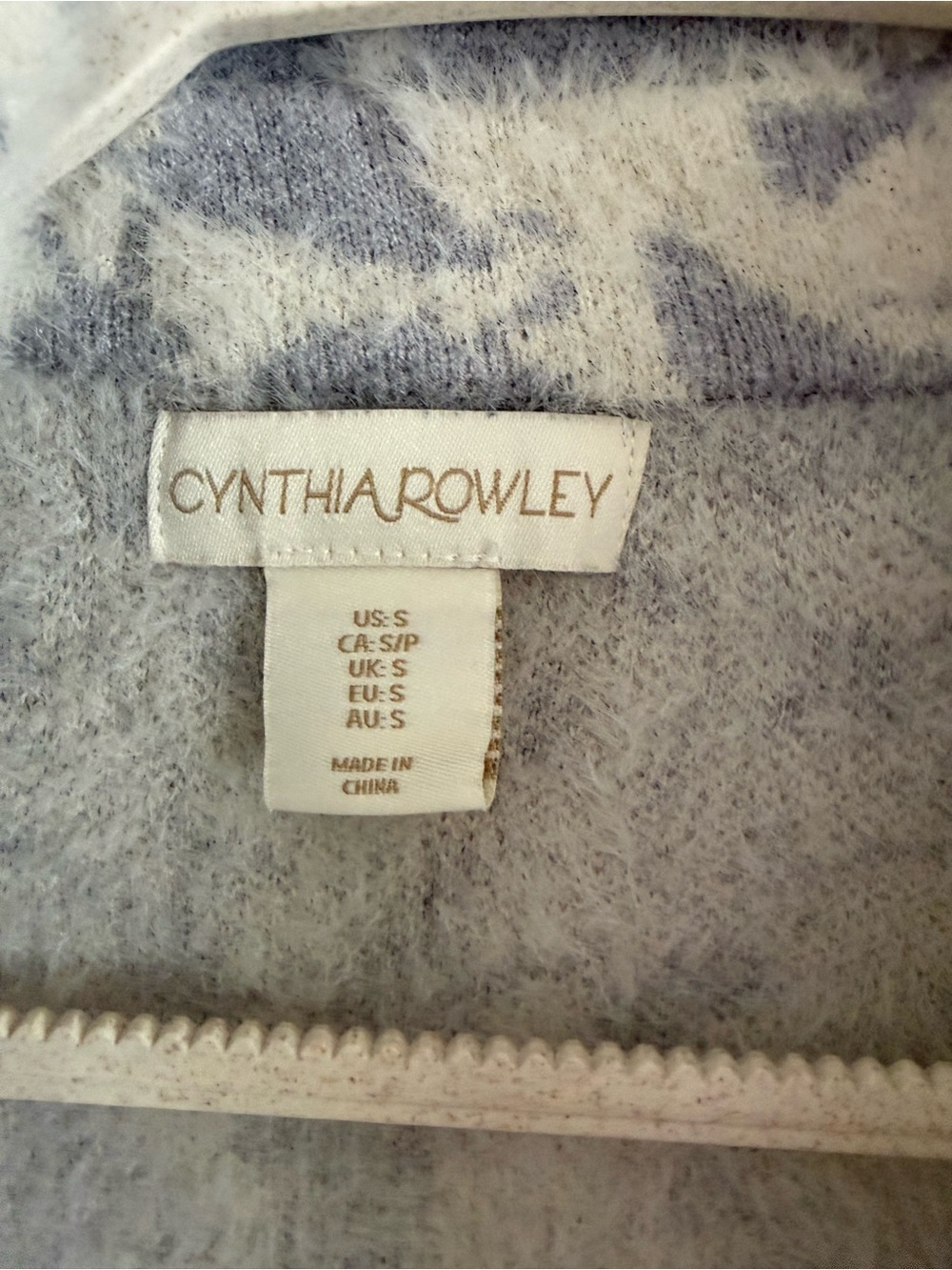 Cynthia Rowley Cream and Light Gray Floral Knit Cardigan Jacket - Picture 3 of 3